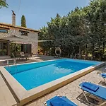 Villa Fuoco, Lefkas G-Villas, A Luxury Villa With Private Pool, 10 Mins Drive From The Beach Willa