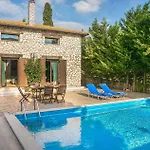 Villa Fuoco, Lefkas G-Villas, A Luxury Villa With Private Pool, 10 Mins Drive From The Beach * Marandokhórion