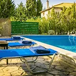 Villa Fuoco, Lefkas G-Villas, A Luxury Villa With Private Pool, 10 Mins Drive From The Beach Willa