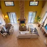 Villa Fuoco, Lefkas G-Villas, A Luxury Villa With Private Pool, 10 Mins Drive From The Beach Willa *