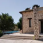 Villa Fuoco, Lefkas G-Villas, A Luxury Villa With Private Pool, 10 Mins Drive From The Beach